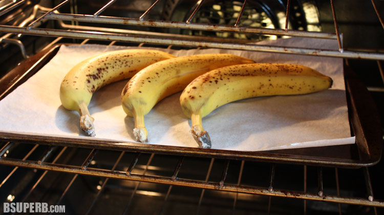 Last Minute Banana Bread - Bake the bananas to get them perfectly ripe